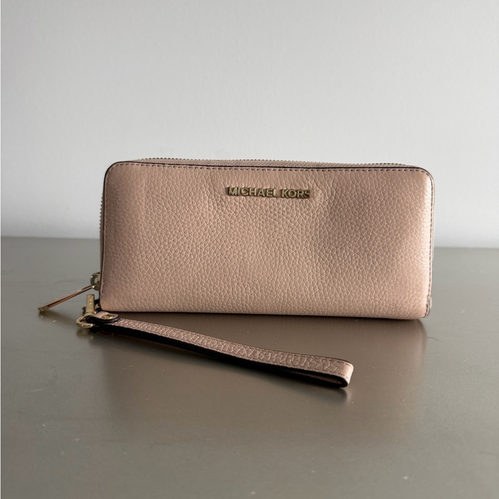 Michael Kors Beige Wristlet Wallet